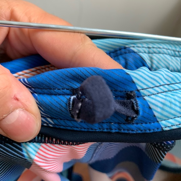 Athleta Electric Geo Sonar Capri Legging Sz Large - Picture 6 of 8